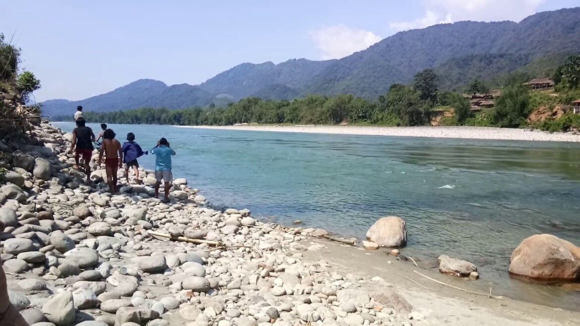 Arunachal Pradesh : Villagers take pledge at fest to save river